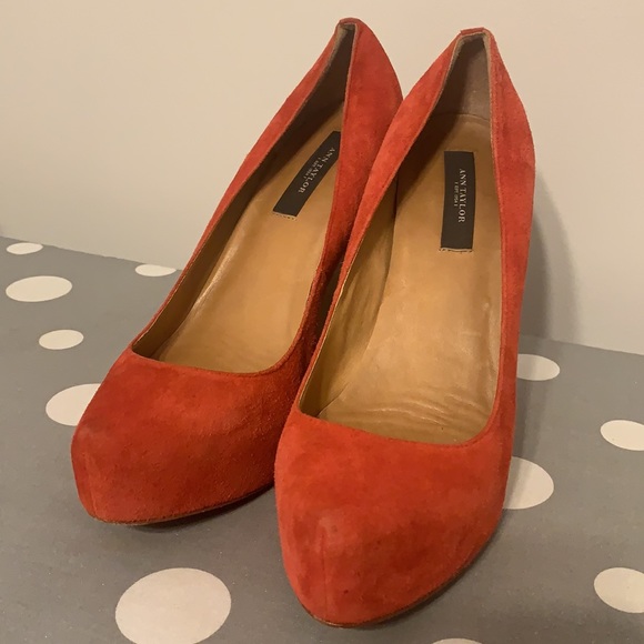 Ann Taylor Suede Wedges Red with wood heel 7.5 - Picture 8 of 10